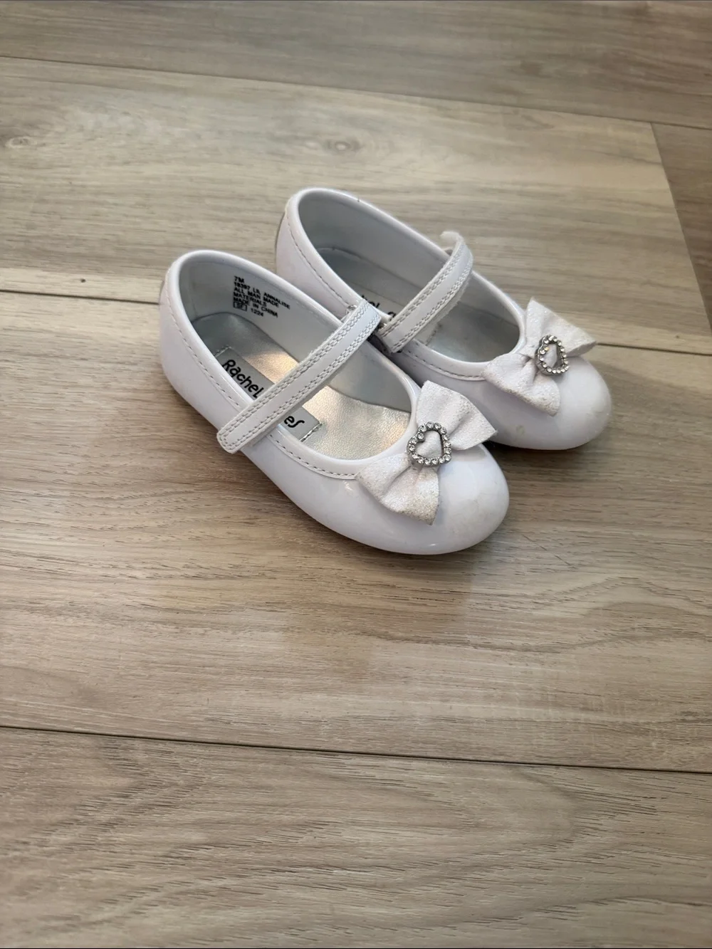 Rachel White Girls' Mary Jane Dress Shoes with Bow and Heart Accent